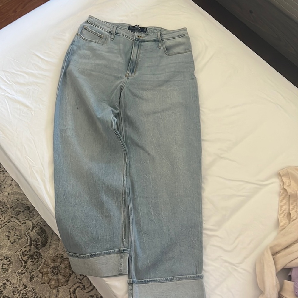 Ultra Hi-Rise Dad Jeans- NEW! Size 15R! Fit True to Size! Selling: didn’t fit me
